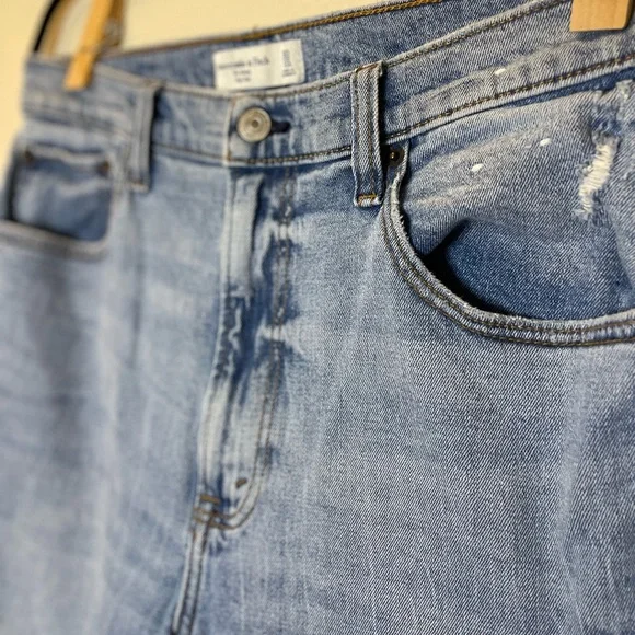 Abercrombie & Fitch Curve Love High Rise The Skinny Distressed Jeans Size 30/10L - Picture 9 of 13